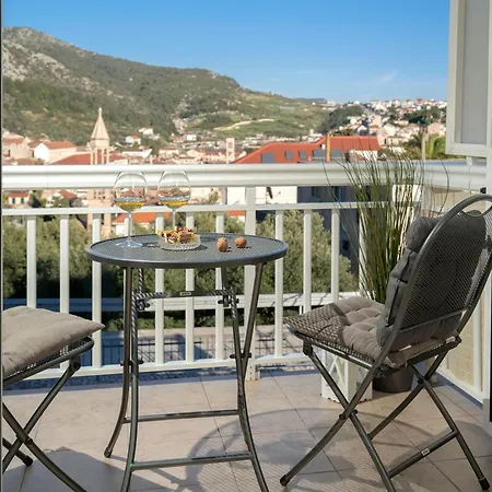 Longin - Zf Hvar *